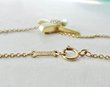 Carica l'immagine nel visualizzatore di Gallery, Authentic Tiffany & Co. Paloma Picasso Graffiti X Necklace 18K Yellow Gold Medium Size Pendant Chain Necklace