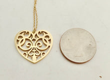 Laden Sie das Bild in den Galerie-Viewer, Authentic Tiffany & Co. Enchant Gold Heart Necklace Large Heart 18K Yellow Gold Pendant Necklace