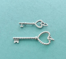Carica l'immagine nel visualizzatore di Gallery, Authentic Tiffany & Co. Heart Twist Key Sterling Silver Size Medium Key Pendant Charm Necklace