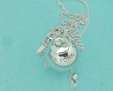 Carica l'immagine nel visualizzatore di Gallery, Authentic Tiffany Co. HardWear Ball Pendant Necklace Sterling Silver Bead Ball Necklace 19mm