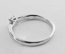 Carica l'immagine nel visualizzatore di Gallery, Authentic Tiffany & Co. Diamond Ring Platinum Solitaire Harmony .21 Carat Wedding Engagement Diamond Ring Size 4