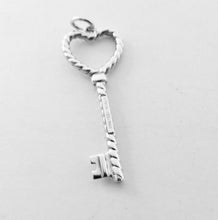 Carica l'immagine nel visualizzatore di Gallery, Authentic Tiffany & Co. Heart Twist Key Sterling Silver Size Medium Key Pendant Charm Necklace