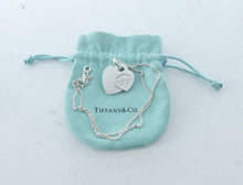 Carica l'immagine nel visualizzatore di Gallery, Authentic Return to Tiffany Hearts Necklace Sterling Silver White Mother of Pearl Tiffany & Co. Heart Tag Pendants Necklace