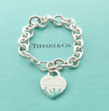 Carregar imagem no visualizador da galeria, Authentic Return to Tiffany Splash Heart Bracelet Tiffany & Co. Sterling Silver Color Blue Enamel Medium Heart Tag Bracelet Size Small