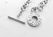 Laden Sie das Bild in den Galerie-Viewer, Authentic Tiffany & Co. 1837 Bracelet Toggle Clasp Bracelet Link Sterling Silver 925 T Co Bracelet
