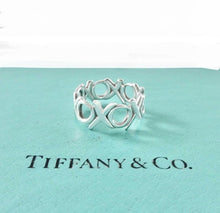 Load image into Gallery viewer, Authentic Tiffany & Co. Paloma Picasso Graffiti Ring Sterling Silver XO Love Kisses Band Ring Size 5.5