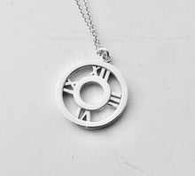 Cargar imagen en el visor de la galería, Tiffany & Co. Atlas Necklace Roman Numerals Round Circle Pendant Sterling Silver Necklace Size Medium