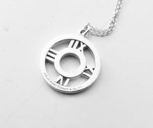 Cargar imagen en el visor de la galería, Tiffany & Co. Atlas Necklace Roman Numerals Round Circle Pendant Sterling Silver Necklace Size Medium