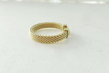 Load image into Gallery viewer, Authentic Tiffany & Co. Somerset Diamond Mesh Ring Yellow Gold Three 3 Diamonds Band Ring Size 7