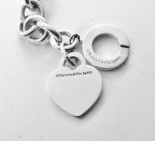Carregar imagem no visualizador da galeria, Authentic Return to Tiffany Heart Toggle Bracelet Tiffany & Co. Heart Tag Sterling Silver Clasp Link Bracelet Size Extra Small