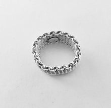 Load image into Gallery viewer, Authentic Tiffany & Co. Somerset Mesh Ring Sterling Silver Band Ring Size 6