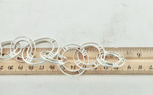 Laden Sie das Bild in den Galerie-Viewer, Tiffany & Co Atlas Link Bracelet Roman Numerals Sterling Silver Round Link Bracelet