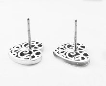 Carica l'immagine nel visualizzatore di Gallery, Authentic Tiffany & Co. Enchant Heart Earrings Sterling Silver Scroll Hearts Pierced Earrings
