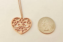 Laden Sie das Bild in den Galerie-Viewer, Authentic Tiffany & Co. Enchant Rubedo Heart Necklace Large Heart Rosy Glow Metal Pendant Necklace