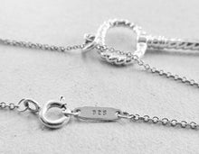 Carica l'immagine nel visualizzatore di Gallery, Authentic Tiffany & Co. Oval Twist Key Sterling Silver Twisted Size Medium Keys Pendant Necklace