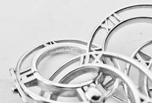 Laden Sie das Bild in den Galerie-Viewer, Tiffany & Co Atlas Link Necklace Roman Numerals Sterling Silver Round Link Necklace