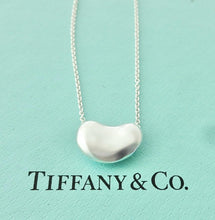 Carica l'immagine nel visualizzatore di Gallery, Authentic Tiffany & Co. Elsa Peretti Bean Necklace 14mm Sterling Silver Bean Pendant Necklace