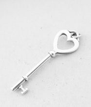 Carica l'immagine nel visualizzatore di Gallery, Authentic Tiffany & Co. Heart Key Charm Size Large Sterling Silver Keys Pendant Necklace