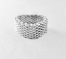 Load image into Gallery viewer, Authentic Tiffany &amp; Co. Somerset Mesh Ring Sterling Silver Band Ring Size 9
