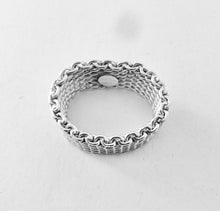 Load image into Gallery viewer, Authentic Tiffany &amp; Co. Somerset Mesh Ring Sterling Silver Band Ring Size 9
