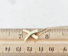 Carica l'immagine nel visualizzatore di Gallery, Authentic Tiffany &amp; Co. Paloma Picasso Graffiti X Necklace 18K Yellow Gold Medium Size Pendant Chain Necklace
