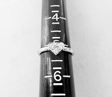 Cargar imagen en el visor de la galería, Authentic Tiffany &amp; Co. Hearts Diamond Ring Platinum Three 3 Diamonds Heart .19 Carat Ring Size 5
