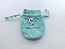 Carregar imagem no visualizador da galeria, Authentic Tiffany &amp; Co. Paloma Picasso Heart Necklace Sterling Silver Loving Heart Large Pendant Necklace 18 Inches
