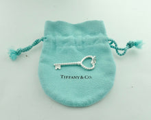 Carica l'immagine nel visualizzatore di Gallery, Authentic Tiffany &amp; Co. Heart Twist Key Sterling Silver Size Medium Key Pendant Charm Necklace
