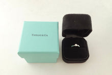 Carica l'immagine nel visualizzatore di Gallery, Authentic Tiffany &amp; Co. Diamond Ring Platinum Solitaire Harmony .25 Carat Wedding Engagement Diamond Ring Size 4.75
