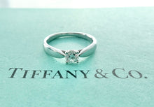 Cargar imagen en el visor de la galería, Authentic Tiffany &amp; Co. Diamond Ring Platinum Solitaire Harmony .21 Carat Wedding Engagement Diamond Ring Size 4
