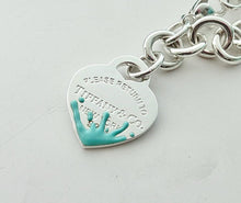 Carregar imagem no visualizador da galeria, Authentic Return to Tiffany Splash Heart Bracelet Tiffany &amp; Co. Sterling Silver Color Blue Enamel Medium Heart Tag Bracelet Size Small
