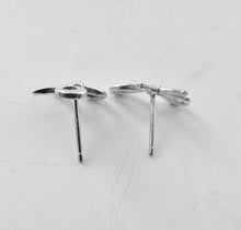 Carica l'immagine nel visualizzatore di Gallery, Authentic Tiffany &amp; Co. Bow Earrings Pierced Sterling Silver Size Mini Bows BowTie Earrings
