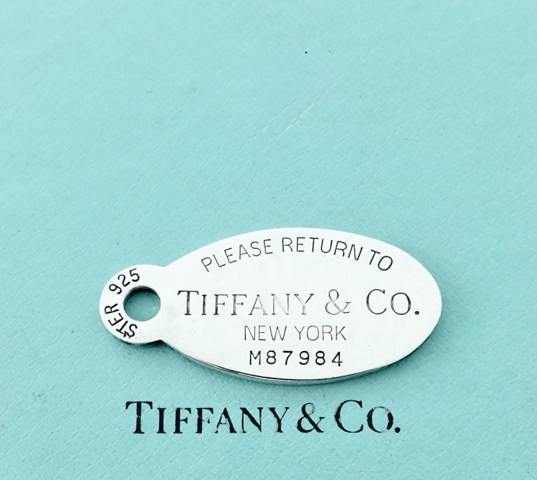 Authentic Tiffany & Co. Return to Tiffany Dog Tag Necklace Sterling Silver Large Oval Pendant Necklace