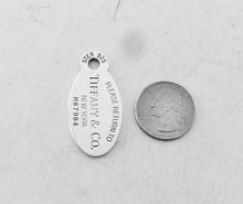 Carica l&#39;immagine nel visualizzatore di Gallery, Authentic Tiffany &amp; Co. Return to Tiffany Dog Tag Necklace Sterling Silver Large Oval Pendant Necklace
