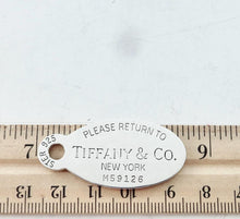 Carica l&#39;immagine nel visualizzatore di Gallery, Authentic Tiffany &amp; Co. Return to Tiffany Dog Tag Necklace Sterling Silver Large Oval Pendant Necklace
