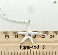Carica l'immagine nel visualizzatore di Gallery, Authentic Tiffany &amp; Co. Elsa Peretti Starfish Necklace Sterling Silver 28mm Large Starfish Necklace

