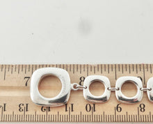 Carica l'immagine nel visualizzatore di Gallery, Authentic Tiffany &amp; Co. Square Cushion Necklace Toggle Clasp Round Cutout Link Sterling Silver Necklace
