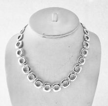 Carica l'immagine nel visualizzatore di Gallery, Authentic Tiffany &amp; Co. Square Cushion Necklace Toggle Clasp Round Cutout Link Sterling Silver Necklace
