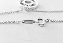 Cargar imagen en el visor de la galería, Tiffany &amp; Co. Atlas Necklace Roman Numerals Round Circle Pendant Sterling Silver Necklace Size Medium
