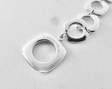 Carica l'immagine nel visualizzatore di Gallery, Authentic Tiffany &amp; Co. Square Cushion Necklace Toggle Clasp Round Cutout Link Sterling Silver Necklace
