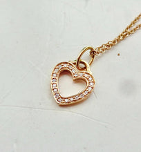 Carica l'immagine nel visualizzatore di Gallery, Authentic Tiffany &amp; Co. Metro Diamond Heart Necklace 18K Rose Gold Heart Pendant Necklace
