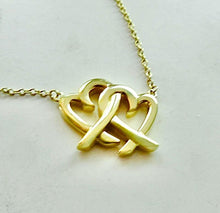 Carregar imagem no visualizador da galeria, Authentic Tiffany &amp; Co. Paloma Picasso Loving Heart Necklace 18k Yellow Gold Interlocking Double Hearts Pendant Necklace
