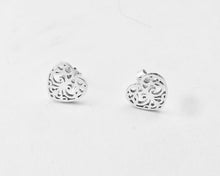 Carica l'immagine nel visualizzatore di Gallery, Authentic Tiffany &amp; Co. Enchant Heart Earrings Sterling Silver Scroll Hearts Pierced Earrings
