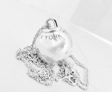 Carica l'immagine nel visualizzatore di Gallery, Authentic Tiffany Co. HardWear Ball Pendant Necklace Sterling Silver Bead Ball Necklace 19mm
