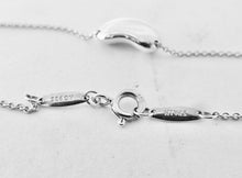 Carica l'immagine nel visualizzatore di Gallery, Authentic Tiffany &amp; Co. Elsa Peretti Bean Necklace 14mm Sterling Silver Bean Pendant Necklace
