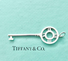 Carregar imagem no visualizador da galeria, Authentic Tiffany &amp; Co. Atlas Key Charm Sterling Silver Round Size Large Key Pendant Necklace

