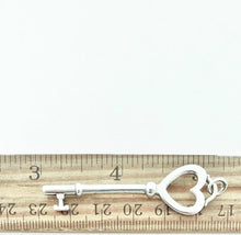 Carica l'immagine nel visualizzatore di Gallery, Authentic Tiffany &amp; Co. Heart Key Charm Size Large Sterling Silver Keys Pendant Necklace

