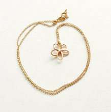 Carregar imagem no visualizador da galeria, Authentic Tiffany &amp; Co. Villa Paloma Flower Necklace Rose Gold Small Paloma Picasso Flower Pendant 16 Inch Necklace
