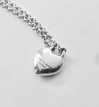 Laden Sie das Bild in den Galerie-Viewer, Authentic Return to Tiffany Full Heart Necklace Sterling Silver Tiffany &amp; Co. Size Mini Heart Tag Pendant Necklace
